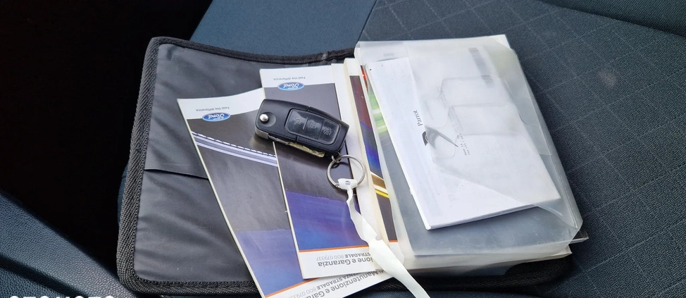Ford Fiesta cena 19900 przebieg: 211000, rok produkcji 2012 z Świecie małe 191